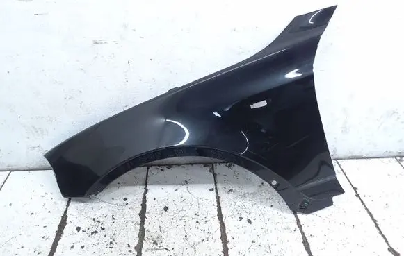 BMW X3 E83 Fender