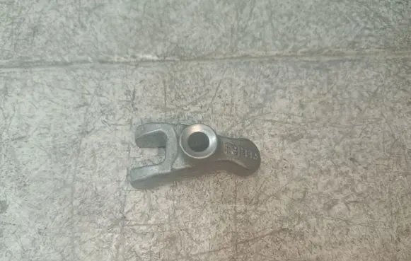 Opel Zafira B Fuel Injector clamp holder 