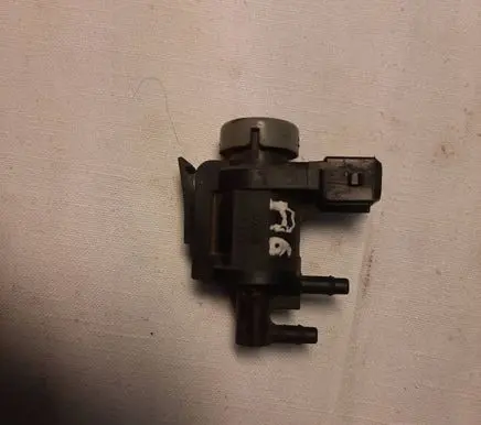 Audi A6 S6 C5 4B Turbo solenoid valve 1J0906283A