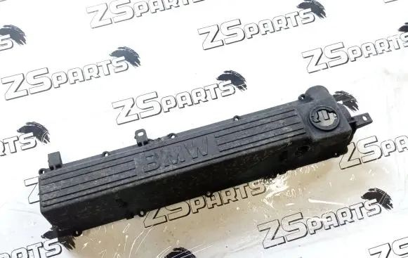 BMW 5 E34 Rocker cam cover 