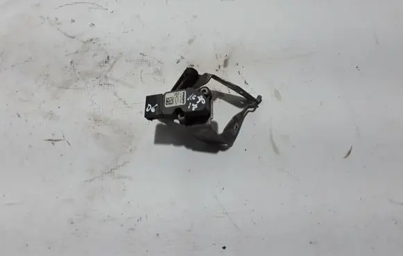 Rear air suspension level height sensor
