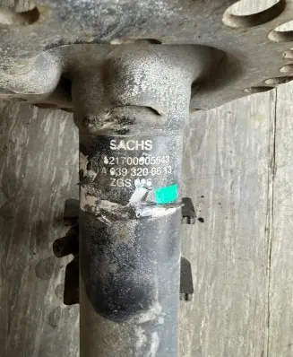 Mercedes-Benz Vito Viano W639 Front shock absorber/damper 6393206613 A6393206613