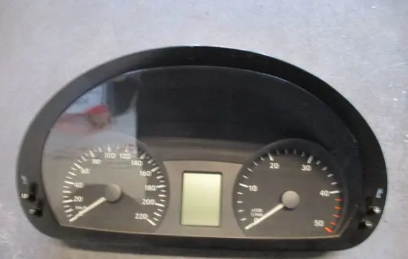 Mercedes-Benz Vito Viano W639 Speedometer (instrument cluster) A6394462121 102681004 ZGS001