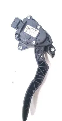Nissan X-Trail T32 Accelerator throttle pedal 180024BA0B