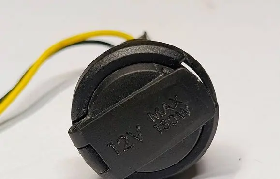 Hyundai ix35 12 V Socket (front) 3181849
