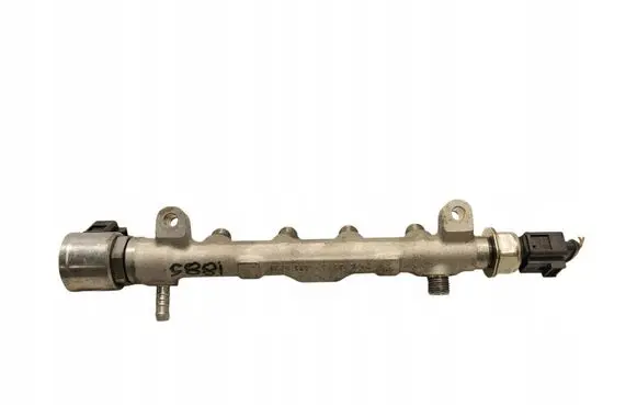 Volkswagen PASSAT B8 Fuel main line pipe 