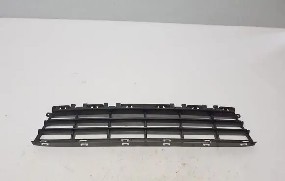 Volvo V70 Front bumper lower grill 31323794