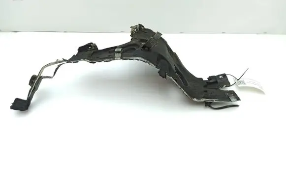 Mercedes-Benz 380 560SEC C126 Heat shield in engine bay 