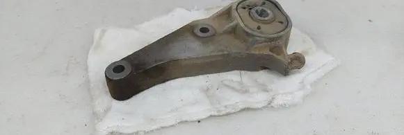 Opel Meriva A Gearbox mount 13117089 468646740 10143386