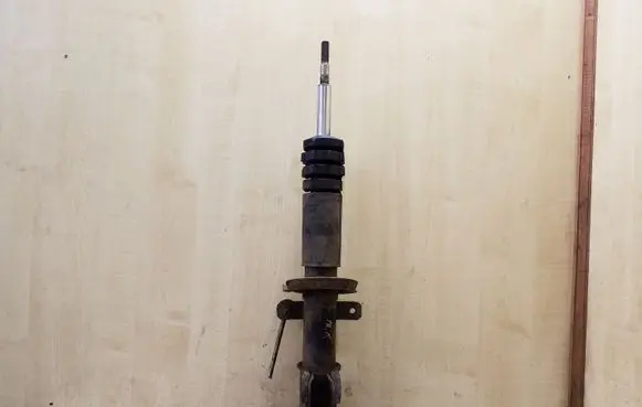Nissan Primastar Front shock absorber/damper