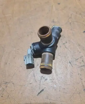 Land Rover Range Rover Sport L320 Engine coolant pipe/hose 1320338