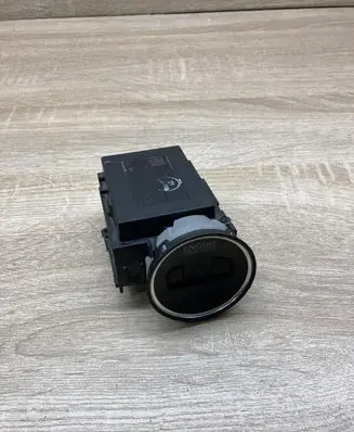 Volkswagen PASSAT B6 Ignition lock 3C0905843M 33303301