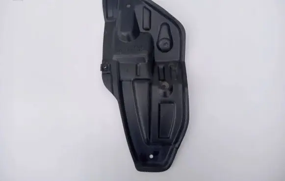 Mitsubishi Pajero Sport II Center/middle under tray cover 5370B189