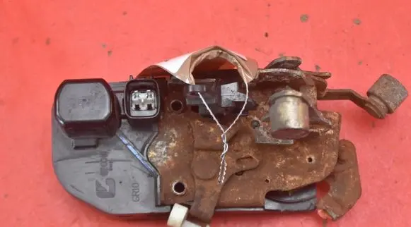 Chrysler Grand Voyager IV Front door lock