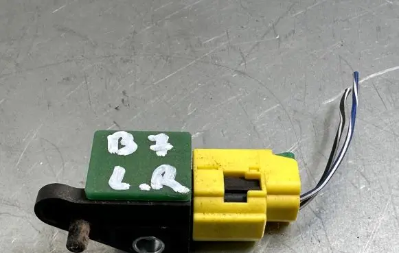 Volkswagen PASSAT B7 Airbag deployment crash/impact sensor 5N0959351B