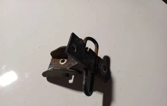 Audi A6 S6 C4 4A Tailgate/trunk/boot hinge