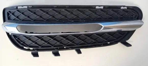 Mercedes-Benz E W212 Front bumper lower grill A2128851723