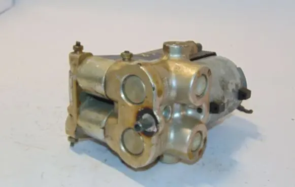 Mercedes-Benz E W124 ABS Pump A0014318012 0014318012