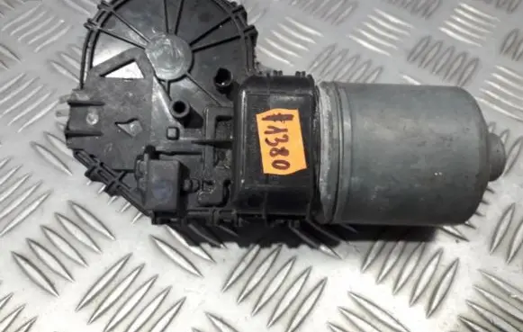 Peugeot 207 Wiper motor 0390241931