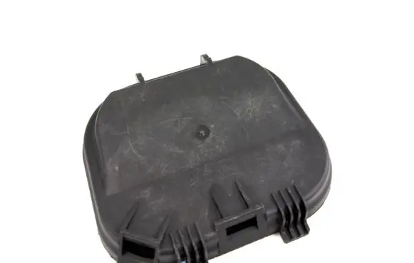 Volkswagen Lupo Headlight/headlamp dust cover 38110749