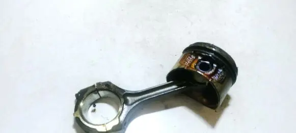 Renault Scenic I Piston with connecting rod 10155