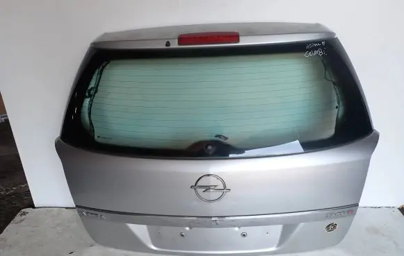 Opel Astra H Tailgate/trunk/boot lid