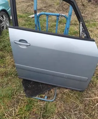 Audi A2 Front door