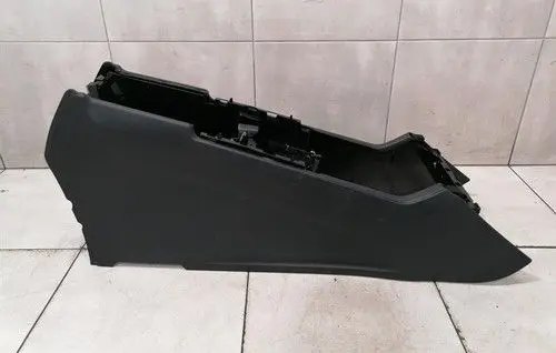Mercedes-Benz GLE (W166 - C292) Center console A1666801652