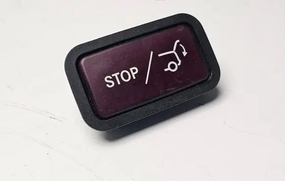 Mercedes-Benz E W212 Tailgate/trunk/boot open switch 2128210651 31020305