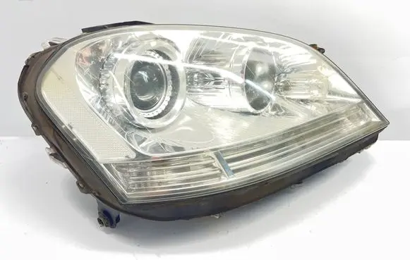 Mercedes-Benz ML W164 Headlight/headlamp 263348