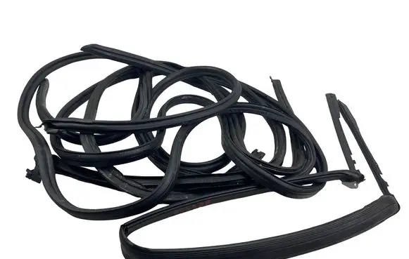 Porsche Boxster 986 Front door rubber seal 