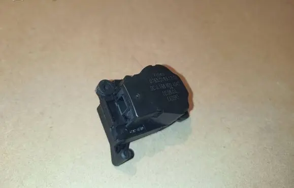 Mercedes-Benz A W168 Air flap motor/actuator 076501931202 EAD592 A1688204342