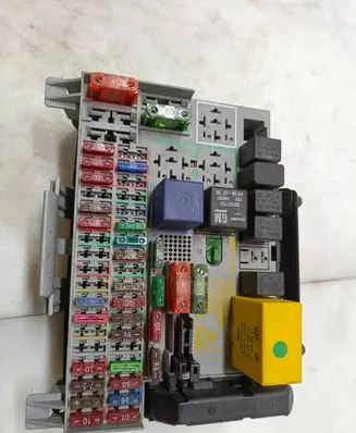 Opel Astra G Fuse box set 90589979 09134880