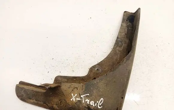 Nissan X-Trail T30 Front mudguard 638548H300