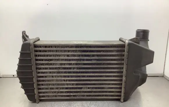 Opel Zafira B Intercooler radiator WTP8630 13213402