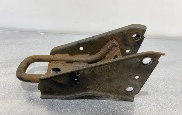 Mitsubishi Outlander Towing hook eye 