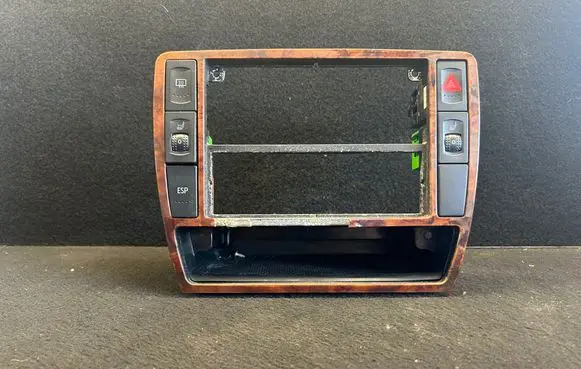 Volkswagen PASSAT B5.5 Dashboard 3b0858069