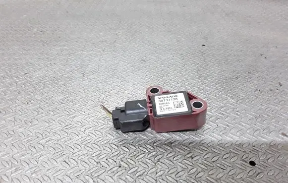 Volvo V50 Airbag deployment crash/impact sensor 30737138