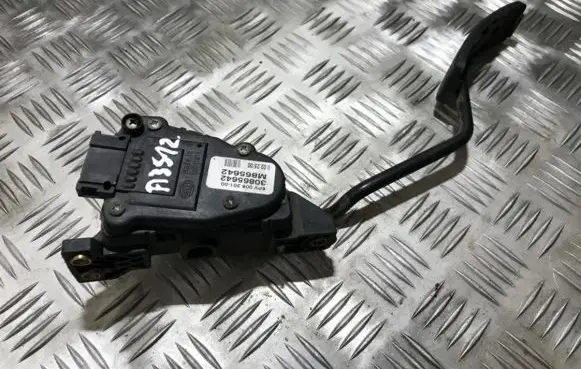 Volvo S40, V40 Accelerator throttle pedal 30865642 m865642