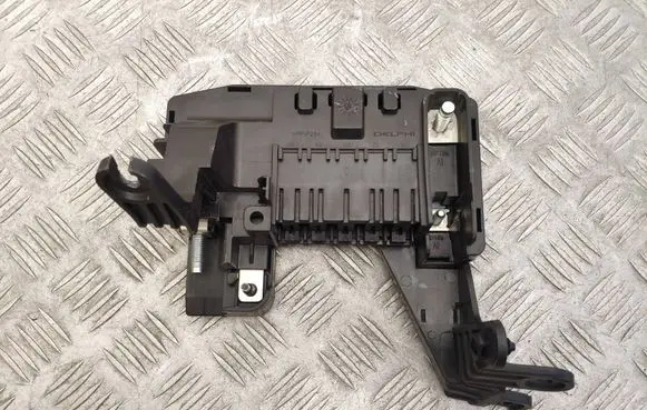 Mercedes-Benz GLE (W166 - C292) Fuse module A1665409315