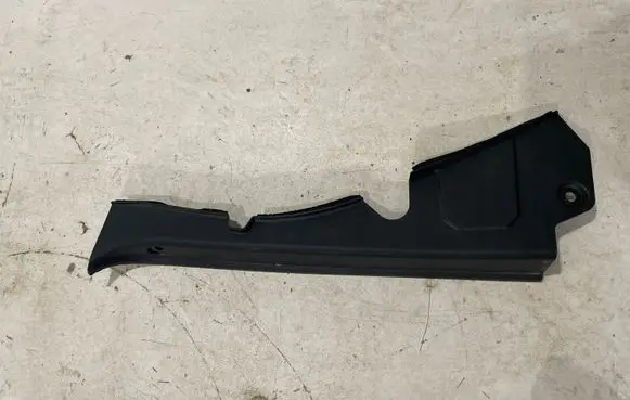 Hyundai Santa Fe Fender end trim 84169S1500