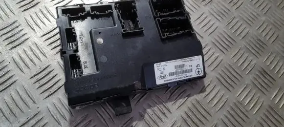 Ford Fiesta Comfort/convenience module 8v5115k600ef
