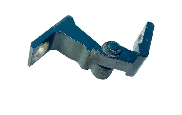 Skoda Rapid (NH) Front door lower hinge 8K0831401P