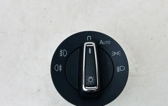 Skoda Superb B8 (3V) Light switch 3V0941431