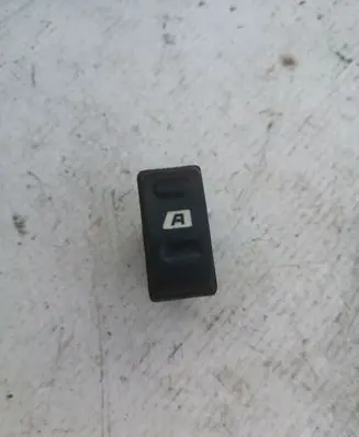 Citroen Xsara Picasso Electric window control switch 22681