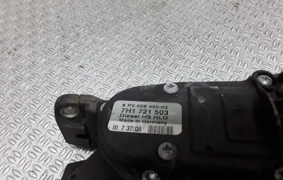 Volkswagen Transporter - Caravelle T5 Accelerator throttle pedal 7H1721503