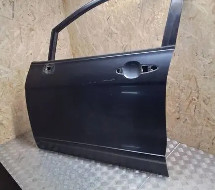 Honda FR-V Front door