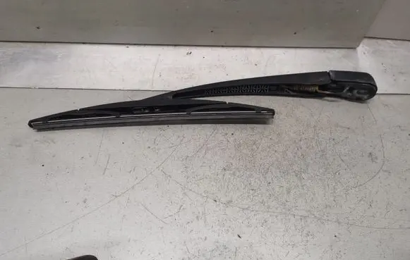 Mitsubishi Grandis Rear wiper blade arm 
