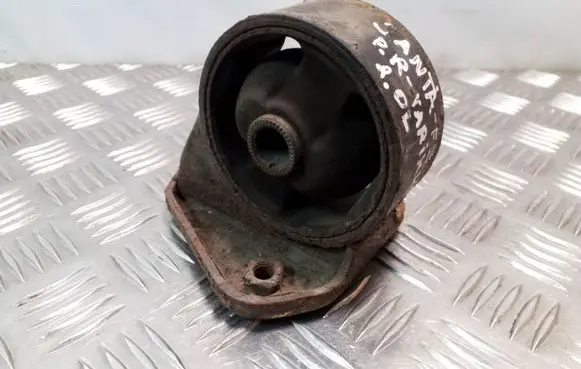Engine mount bracket