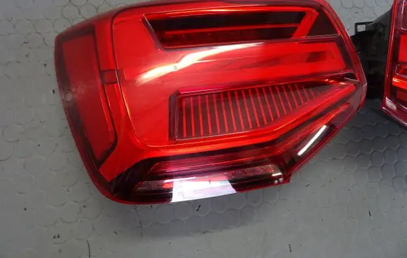 Audi Q2 - Rear/tail lights 81A945091B 90096095